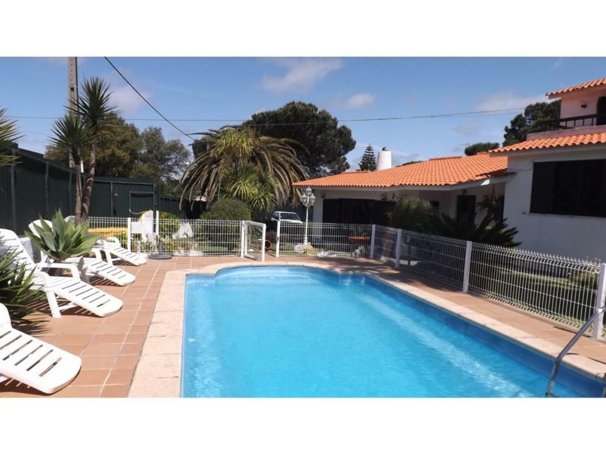 Bed and Breakfast Casa Teresinha Sesimbra Esterno foto