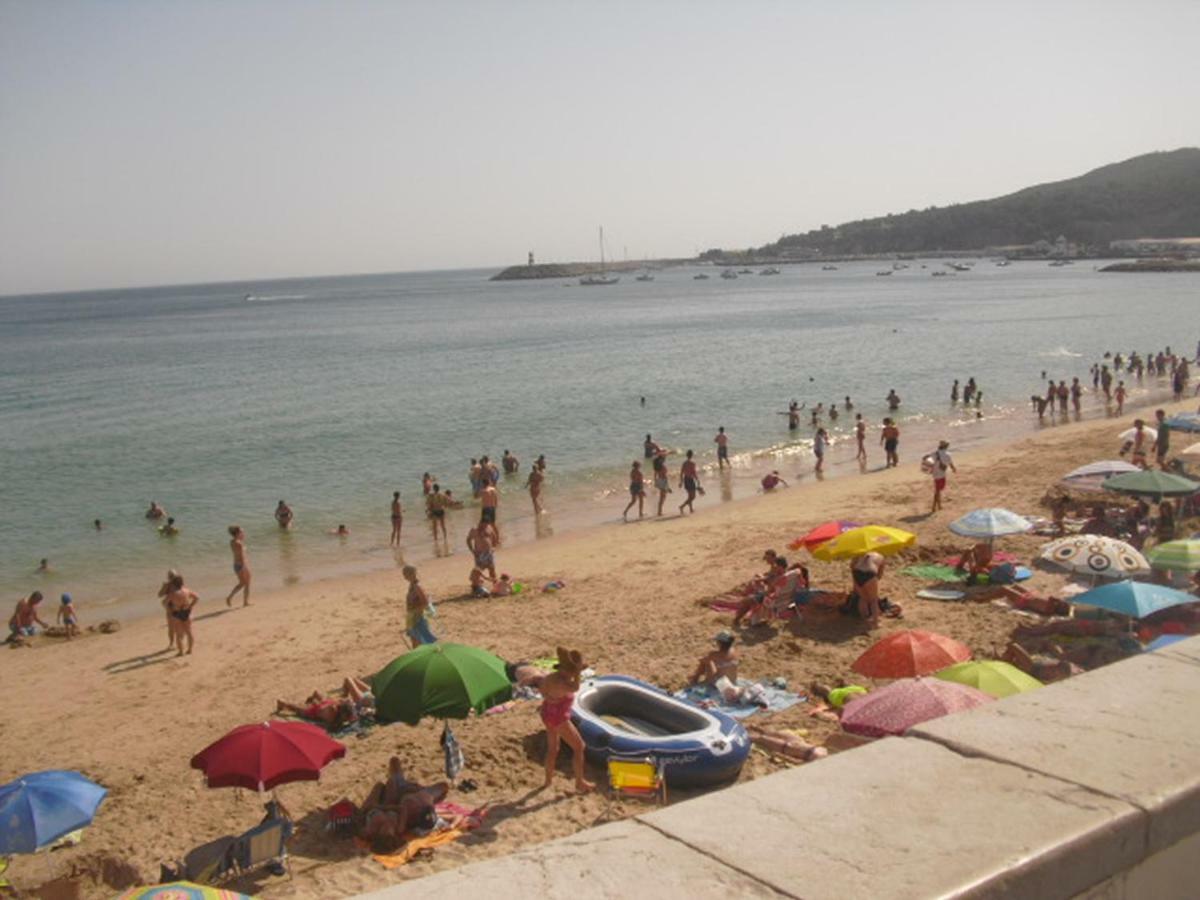 Bed and Breakfast Casa Teresinha Sesimbra Esterno foto