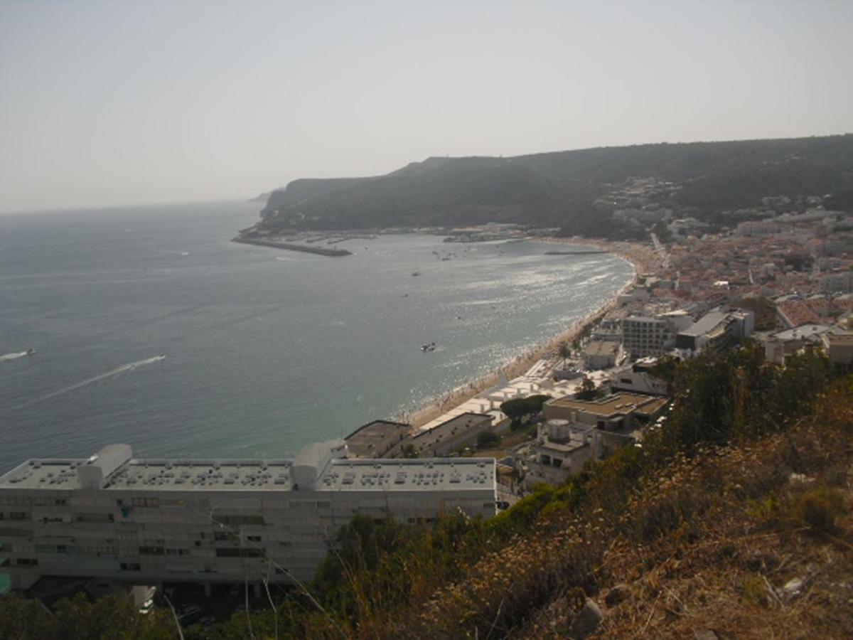 Bed and Breakfast Casa Teresinha Sesimbra Esterno foto