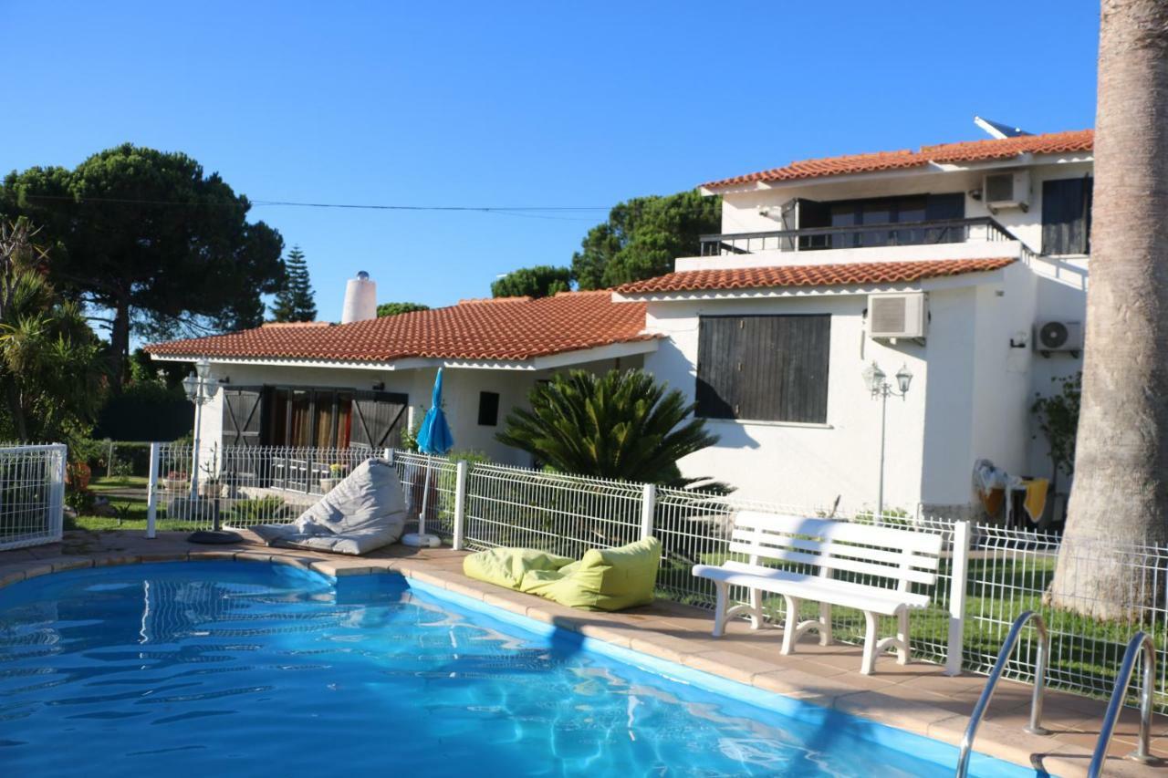Bed and Breakfast Casa Teresinha Sesimbra Esterno foto